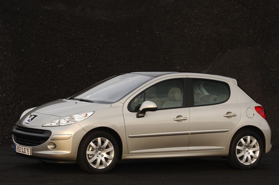  Peugeot 207 2006 года  (фото 151 из 180)